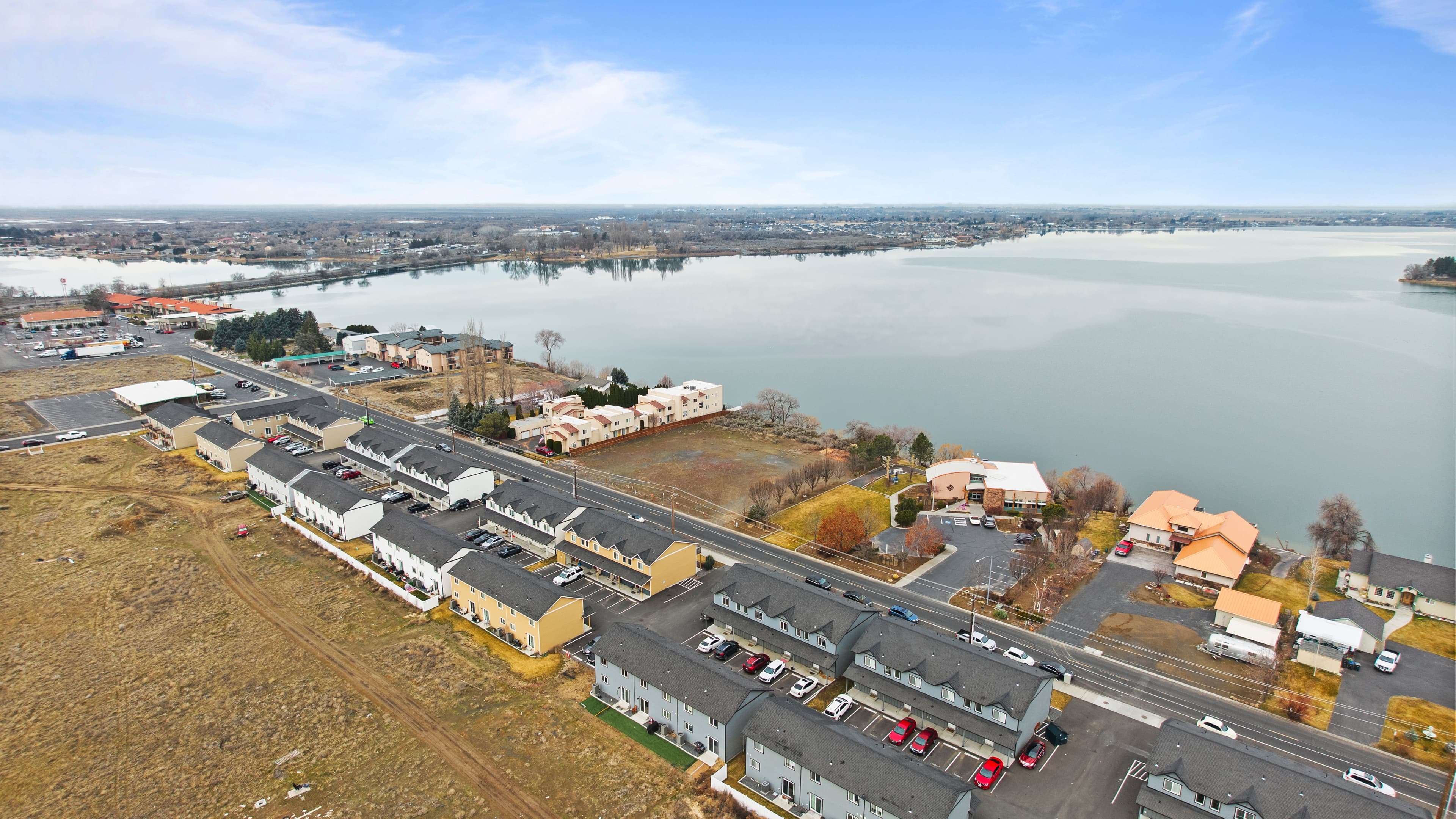 Marina Shore Villas seen from the air on a clear day, Moses Lake
