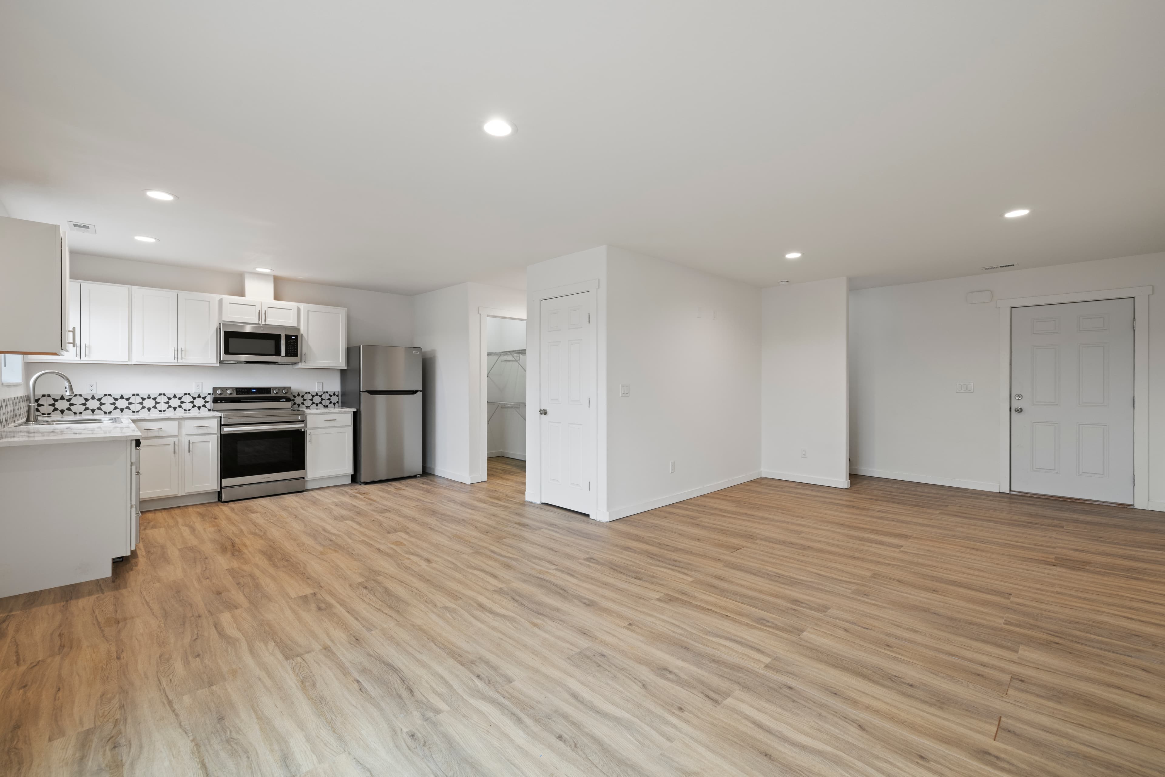 Executive Rentals in Moses Lake — Open kitchen and living area in a Marina Shore Villas townhome