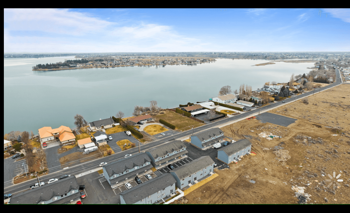 Marina Shore Villas townhome row at 2721 W Marina Drive, Moses Lake
