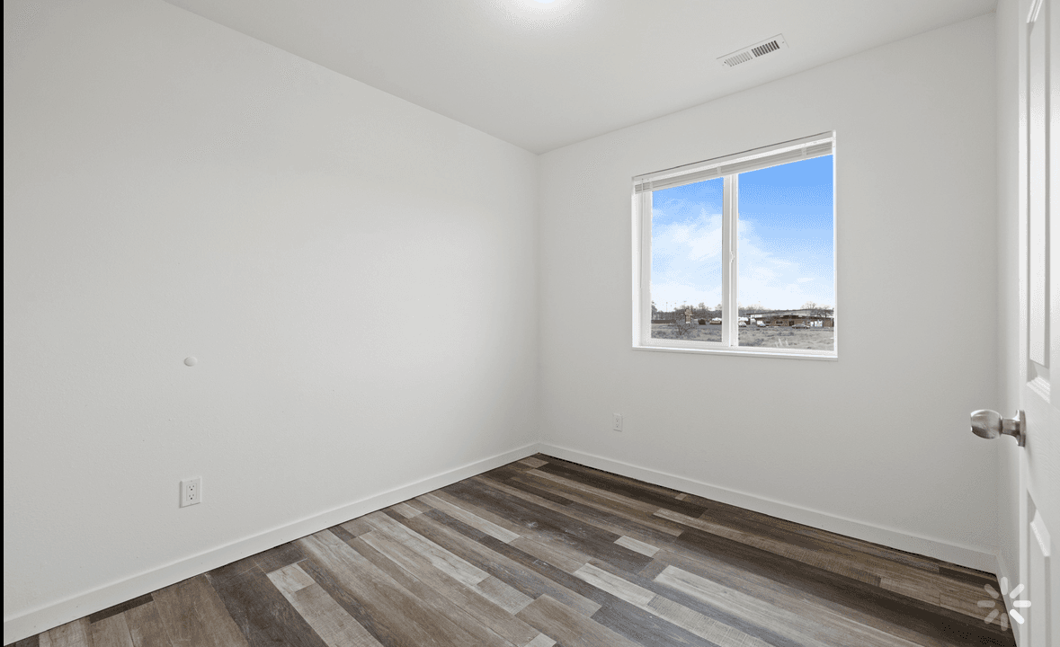 Primary bedroom with private ensuite in a 2 bedroom Marina Shore Villas townhome